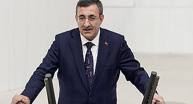 Yılmaz: Ekonomimiz yüzde 2,5 oranında büyüme kaydetmiştir