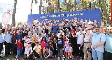 AK Parti İstanbul İl Başkanı Özdemir, partililerle buluştu
