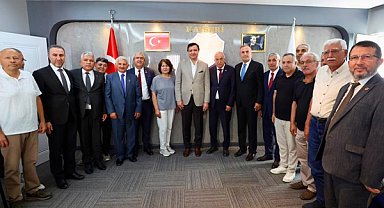 Arıkan, TESUD'u ziyaret ederek emekli subay ve astsubaylarla bir araya geldi