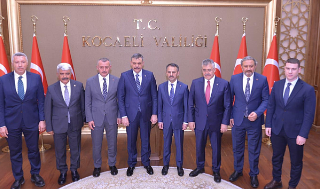 Bakan Çiftçi, Kocaeli Valiliğini ziyaret etti