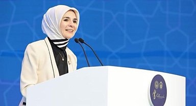 Bakan Göktaş, Eskişehir’de ziyaretlerde bulundu