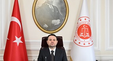Bakan Gürlek, Küçükçekmece Adliyesi'nde incelemelerde bulundu
