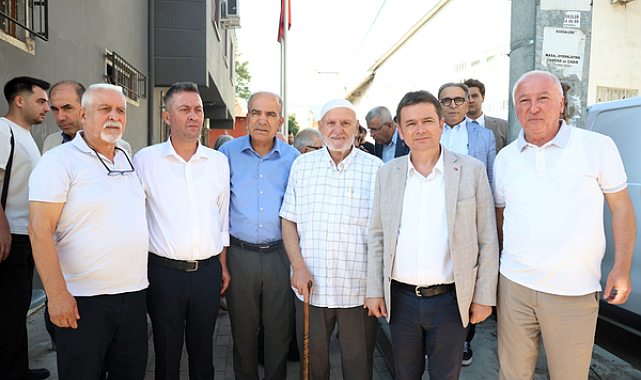 Başkan Aydın, Gülbahçe’de vatandaşların taleplerini dinledi