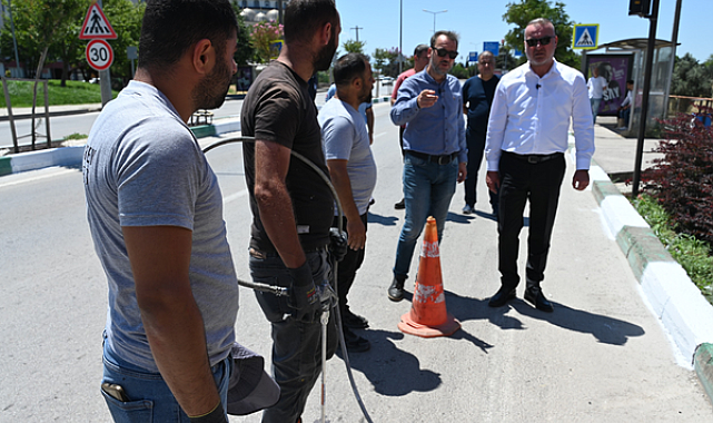 Başkan Karabatı, Karacabey'deki çalışmaları yerinde inceledi
