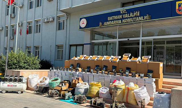 Batman'da kaçakçılık operasyonunda tütün ve makaron ele geçirildi