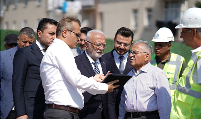 Büyükkılıç, Kartal Katlı Kavşağı’ndaki çalışmaları inceledi