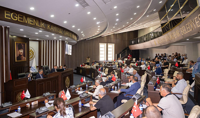 Büyükşehir meclisinde ulaşım ve altyapı projeleri ele alındı