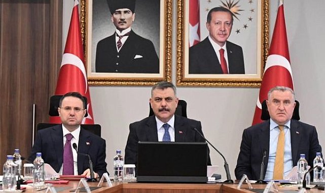 Çiftçi: Spor sahaları centilmenliğin adresi olmalı