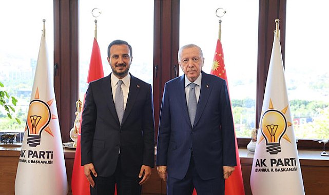 Cumhurbaşkanı Erdoğan AK Parti İstanbul İl Başkanlığı’nı ziyaret etti