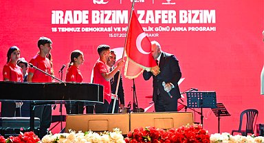 Diyarbakır'da 15 Temmuz Demokrasi ve Millî Birlik Günü programı düzenlendi