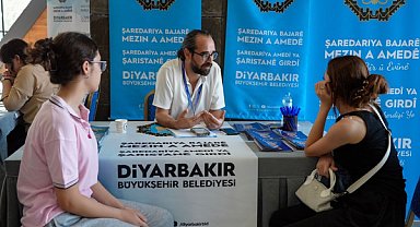 Diyarbakır'da üniversite adaylarına ücretsiz tercih desteği