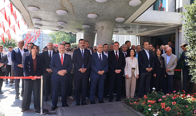 İBB önünde 15 Temmuz şehitleri anıldı