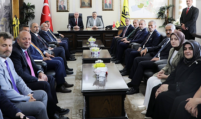 İçişleri Bakanı Çiftçi’den Bayburt Belediyesi’ne ziyaret