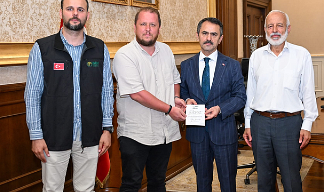 İHH Kocaeli Şubesi'nden Kocaeli Valisi Aktaş'a açılış daveti