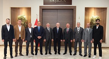 Kahraman, Çorum Belediyesini ziyaret etti