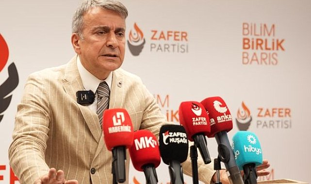 Karamahmutoğlu'ndan Kıbrıs ve göç mesajı