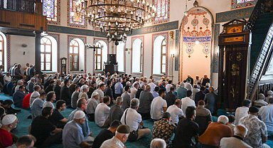 Kocaeli'de 15 Temmuz şehitleri mevlit ve dualarla anıldı