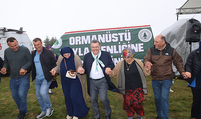 Maçka Ormanüstü Yayla Şenliği’nde vatandaşlar bir araya geldi