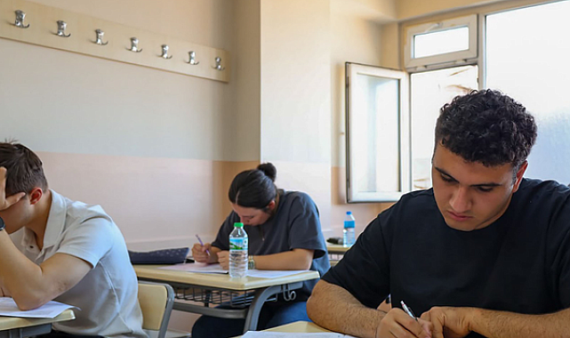 Mihmandar Akademi öğrencileri YKS'de derece elde etti
