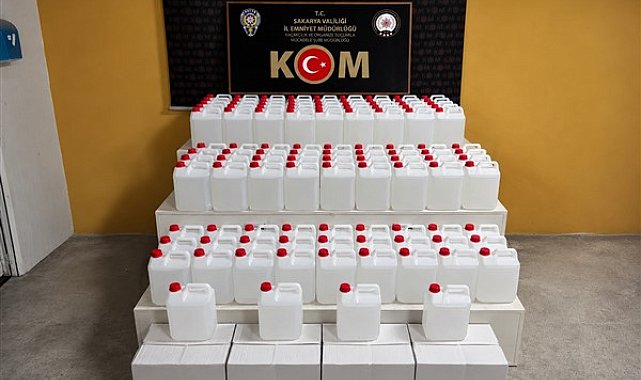 Sakarya'da 1 ton etil alkol ele geçirildi