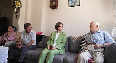 Ünlüce, Osmangazi Mahallesi’nde vatandaşları ziyaret etti