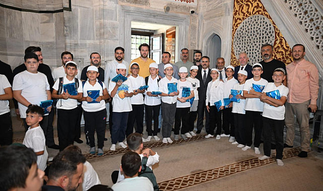 Vali Aktaş, TÜGVA Yaz Okulu öğrencilerinin Kur'an-ı Kerim'e Geçiş Töreni'ne katıldı