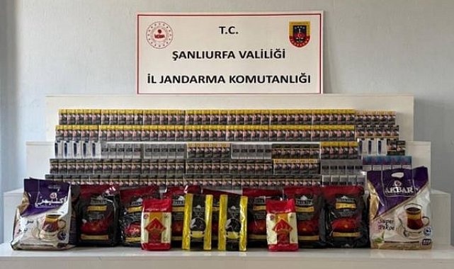 Viranşehir’de 2 bin 500 kaçak sigara ve 31 kilogram çay ele geçirildi