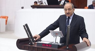 Yılmaz’dan torba yasa uygulamasına eleştiri