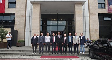 Zafer Partisi Genel Başkanı Özdağ, Bulancak Belediyesi'ni ziyaret etti