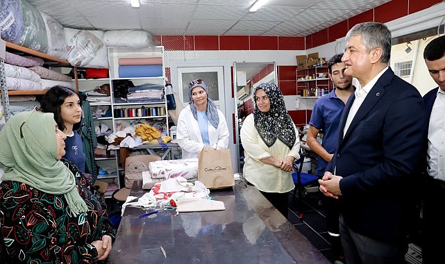 Adana Valisi Yavuz’dan Yüreğir’de esnaf ziyareti