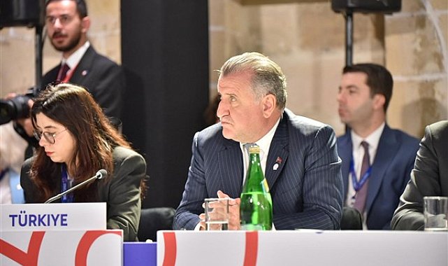 Bak: Evlatlarımızı desteklemeye ve yanlarında olmaya devam edeceğiz