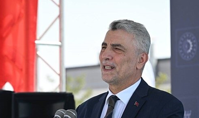 Bakan Bolat, Çorum’da esnafı ziyaret etti