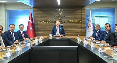 Bakan Ersoy, Hizmet İhracatçıları Birliği yönetimini kabul etti