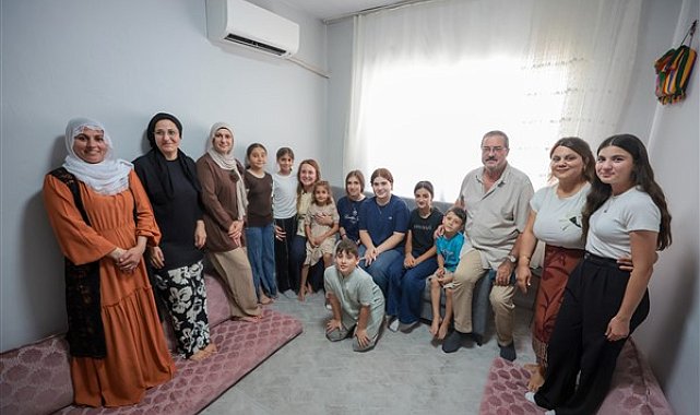 Başkan Mutlu, vatandaşları evlerinde ziyaret etti