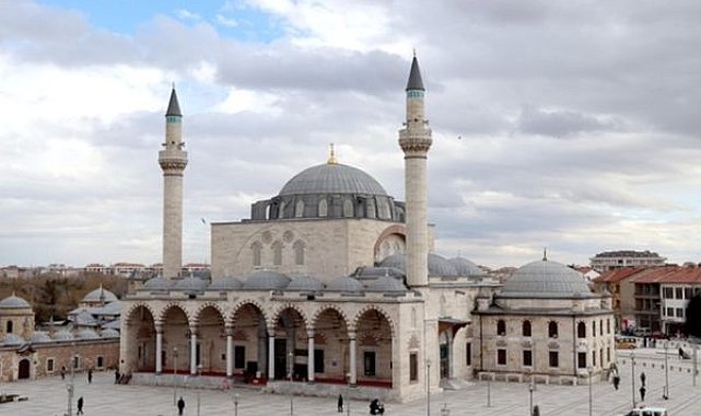 Başkan ve valilerden Mevlid Kandili mesajları