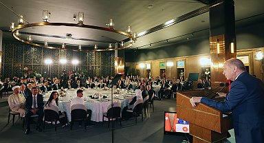 Cumhurbaşkanı Erdoğan, Ahlat’ta Kabine üyeleri, valiler ve şehit aileleriyle buluştu