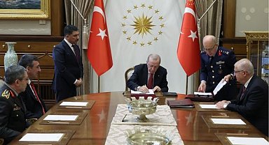 Cumhurbaşkanı Erdoğan, YAŞ'ta alınan kararların hayırlı olmasını diledi