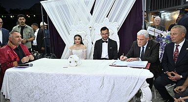 Dervişoğlu, Çay Belediye Başkanı Kantartopu'nun oğlunun nikah şahidi oldu