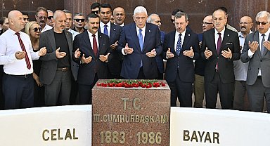 Dervişoğlu’ndan Celal Bayar’ın kabrine ziyaret