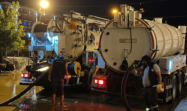 Giresun'da sel sonrası temizlik çalışmaları sürüyor