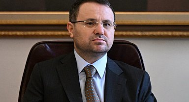 Gürlek: Atatürk’ü, silah arkadaşlarını ve aziz şehitlerimizi rahmetle yad ediyorum