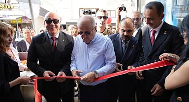 Özdağ, Etimesgut İlçe Başkanlığını açtı