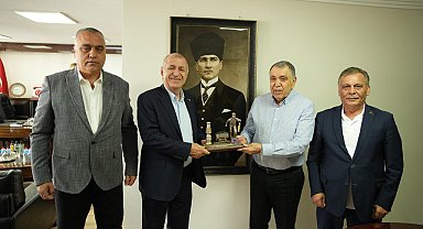 Özdağ, Türkiye Maden İşçileri Sendikası'nı ziyaret etti
