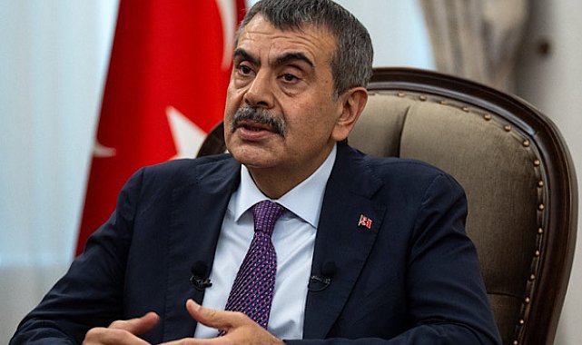 Tekin: Atatürk’ü ve aziz şehitlerimizi saygı ve rahmetle yad ediyorum