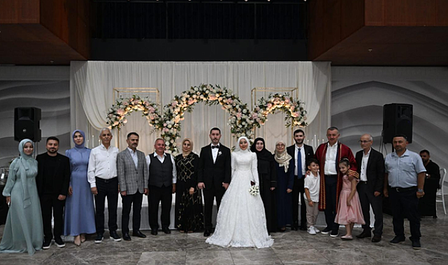 Vali Aktaş, nikah törenine katıldı