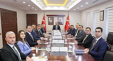 Vali Yavuz, 15 ilçe kaymakamıyla bir araya geldi