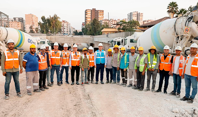 Vali Yavuz, Kasım Gülek Köprüsü'ndeki çalışmaları inceledi
