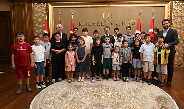 Yaz Kur'an Kursu öğrencilerinden Vali Aktaş'a ziyaret
