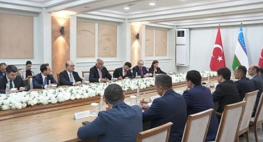 Bakan Ersoy, Özbekistan’ın bağımsızlığının 35. yıl dönümünde Taşkent’te