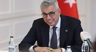 Bakan Memişoğlu, dereceyle tıp fakültesine giren öğrencilerle buluştu